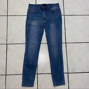 Tahari; Kelly Classic Skinny Long Blue Jean